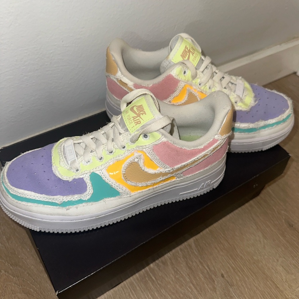 Nike Air Force 1 Pastel Sneakers